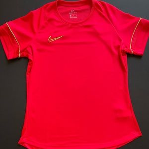 Nike Dri Fit women’s T-shirt workout and running size medium color red
